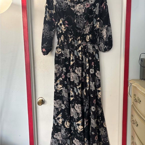 City Chic Floral Black Maxi Dress - Picture 5 of 8